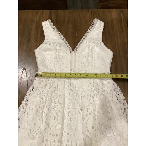 Boston Proper mixed media white lace crochet eyelet v neck sleeveless midi dress - Picture 6 of 8